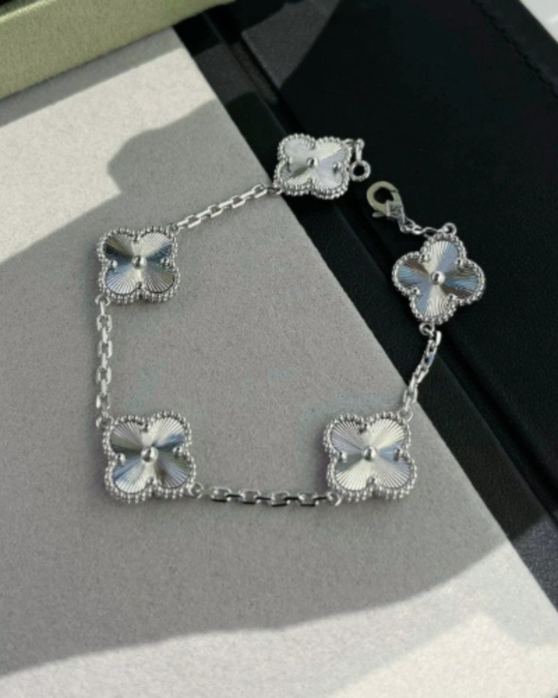 VAN CLEFF - SILVER