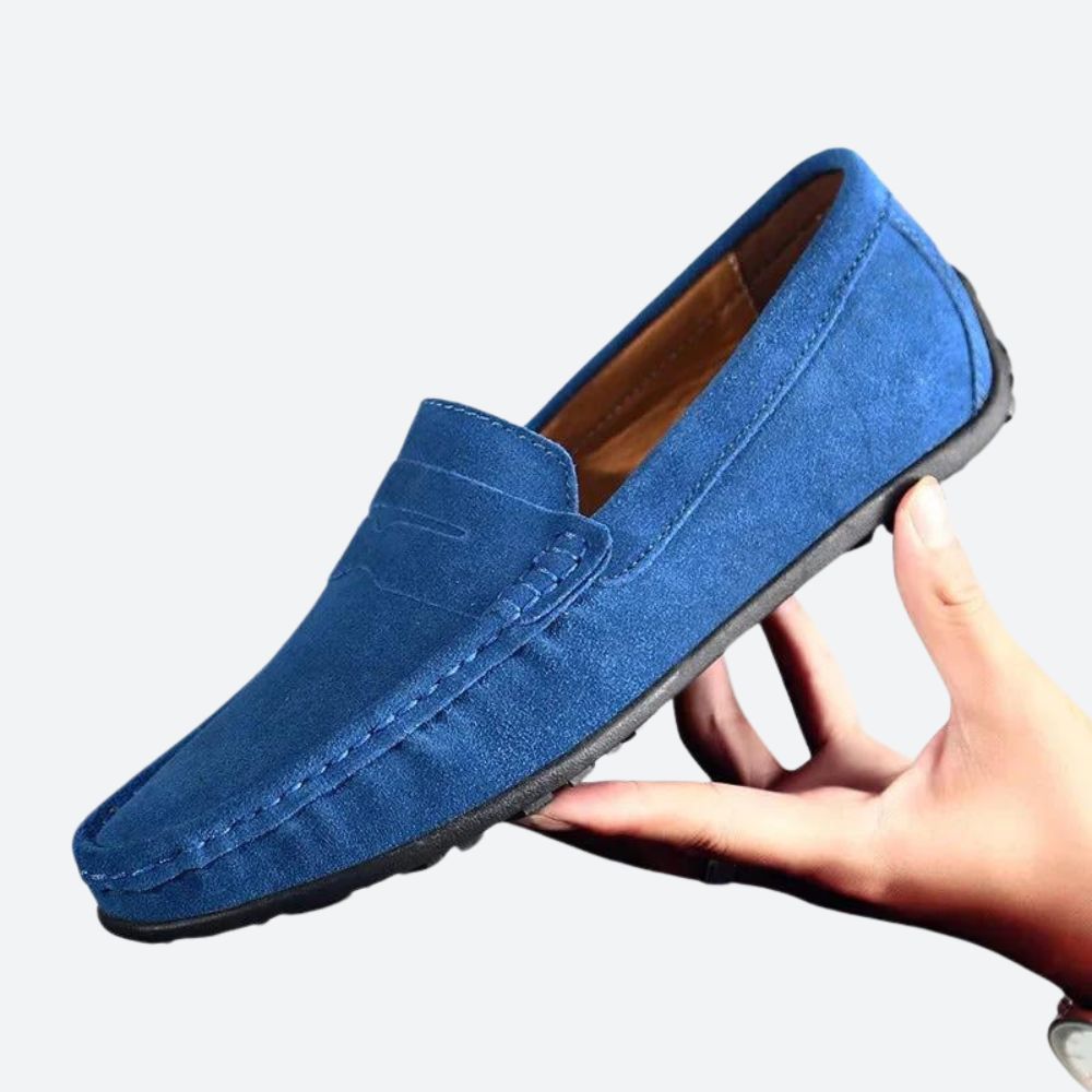 Mocassins clássicos de camurça