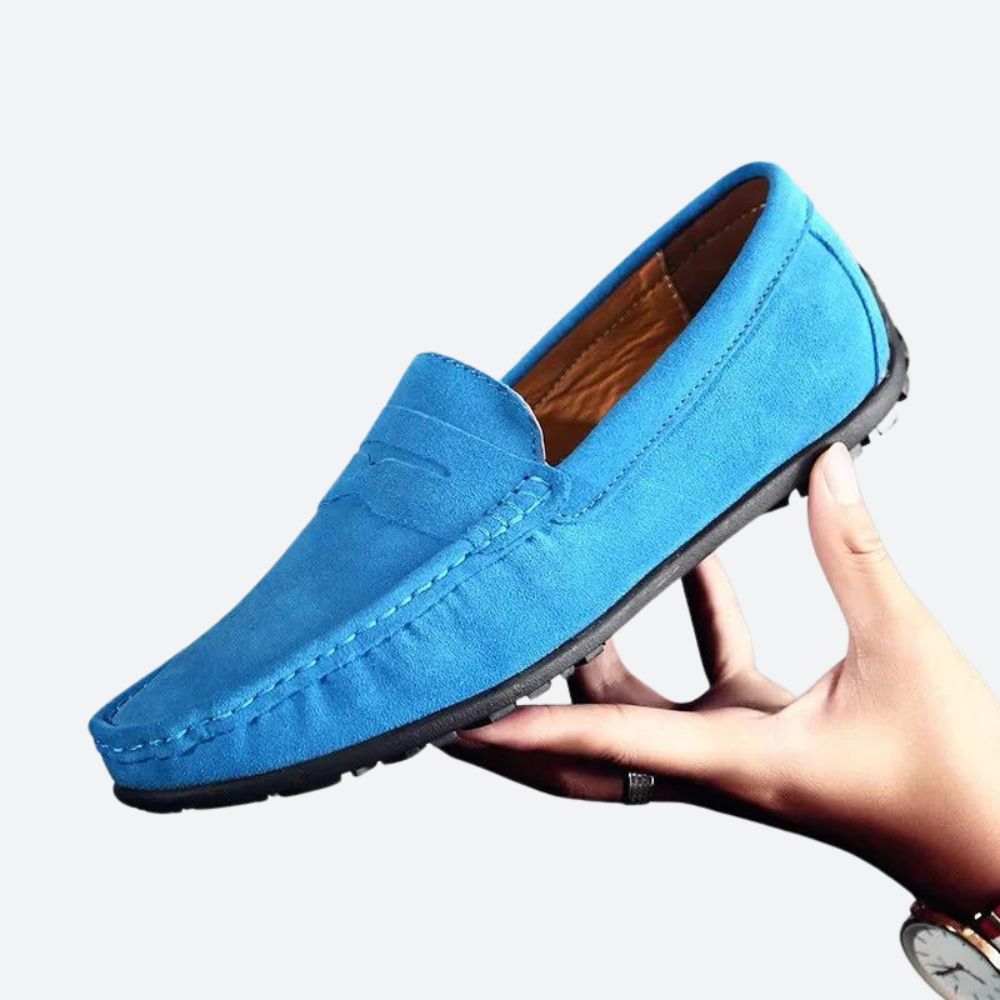 Mocassins clássicos de camurça