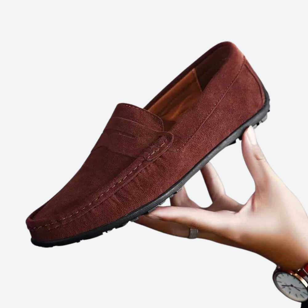 Mocassins clássicos de camurça